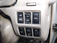 日野デュトロアームロール小型（2t・3t）[写真32]