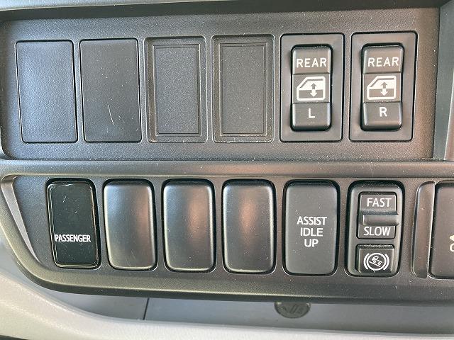 日野デュトロダブルキャブ（Wキャブ）小型（2t・3t）[写真26]