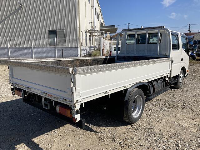 日野デュトロダブルキャブ（Wキャブ）小型（2t・3t）[写真04]