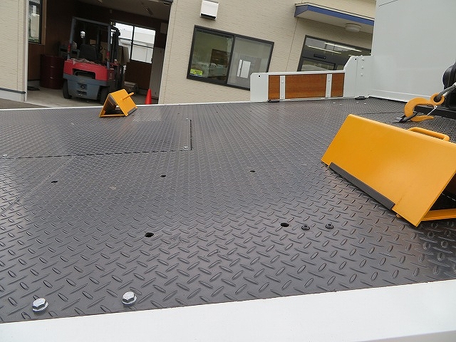 三菱ふそうファイターセーフティローダー中型（4t）[写真11]