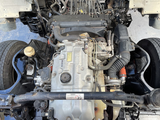 三菱ふそうキャンターセルフクレーン3段小型（2t・3t）[写真25]