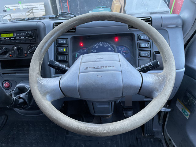 三菱ふそうキャンターセルフクレーン3段小型（2t・3t）[写真34]