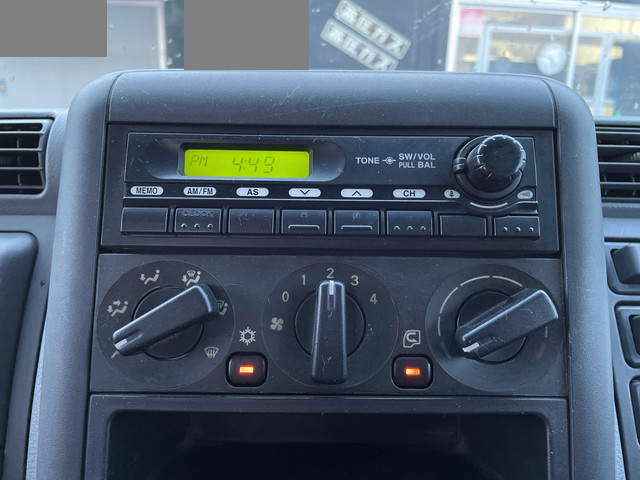 三菱ふそうキャンターセルフクレーン3段小型（2t・3t）[写真36]