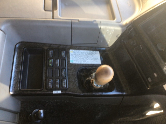 三菱ふそうスーパーグレートダンプ大型（10t）[写真35]