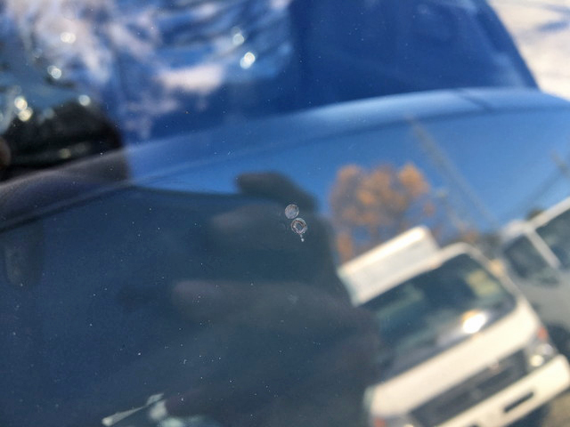 いすゞエルフクレーン3段小型（2t・3t）[写真39]