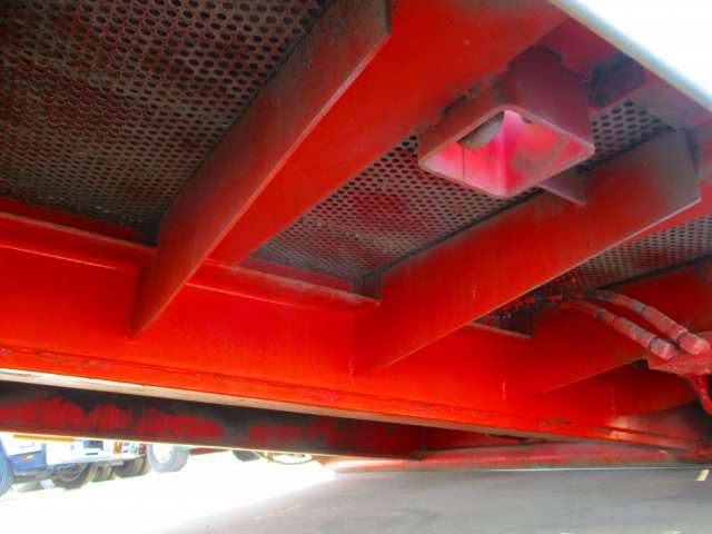 UDトラックスコンドルセーフティクレーン3段増トン（6t・8t）[写真12]