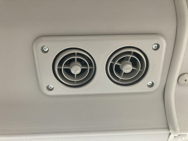 日野リエッセⅡマイクロバス[写真19]