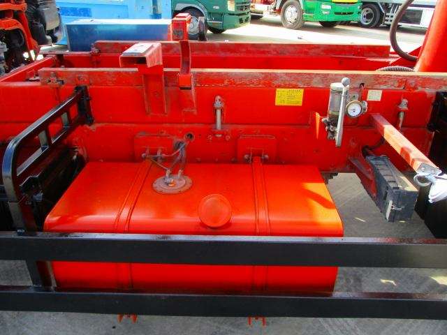 UDトラックスコンドルダンプ増トン（6t・8t）[写真20]