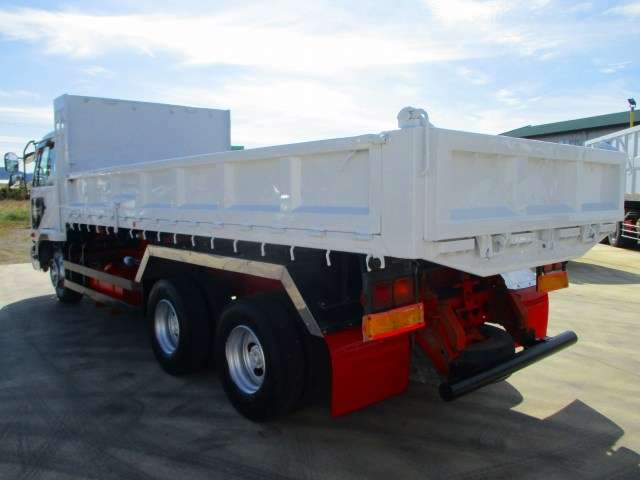 UDトラックスコンドルダンプ増トン（6t・8t）[写真04]