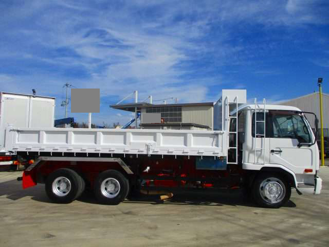 UDトラックスコンドルダンプ増トン（6t・8t）[写真06]