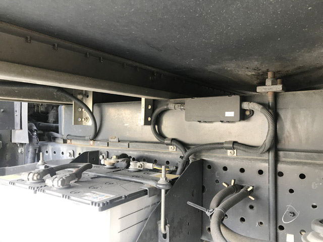 いすゞエルフアルミバン小型（2t・3t）[写真14]