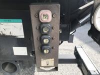 いすゞエルフアルミバン小型（2t・3t）[写真17]