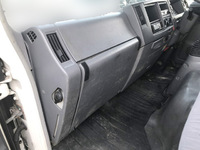 いすゞエルフアルミバン小型（2t・3t）[写真30]