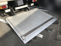 いすゞエルフアルミバン小型（2t・3t）[写真09]