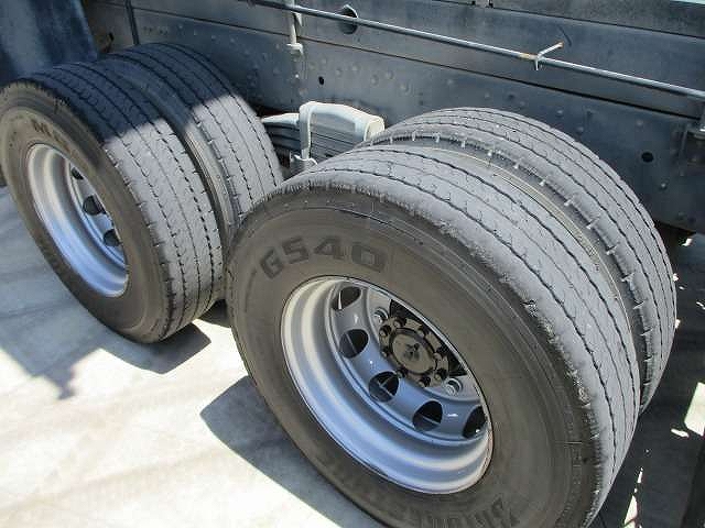 三菱ふそうスーパーグレートダンプ大型（10t）[写真13]