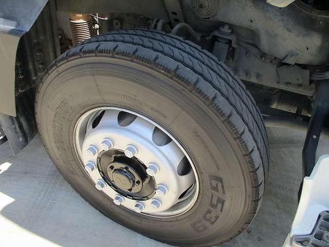 三菱ふそうスーパーグレートダンプ大型（10t）[写真21]