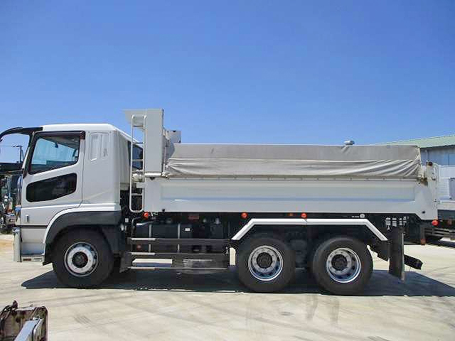 三菱ふそうスーパーグレートダンプ大型（10t）[写真08]