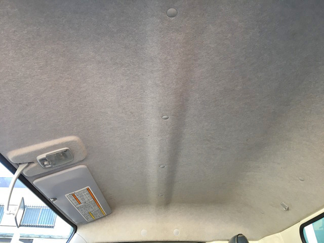 三菱ふそうキャンター平ボディ小型（2t・3t）[写真32]