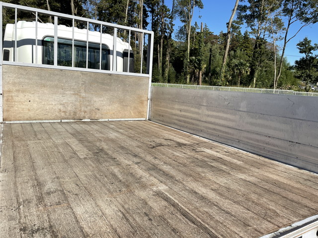 いすゞフォワードアルミブロック中型（4t）[写真11]