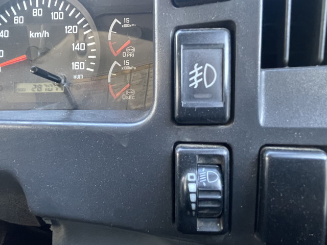 いすゞフォワードアルミブロック中型（4t）[写真29]