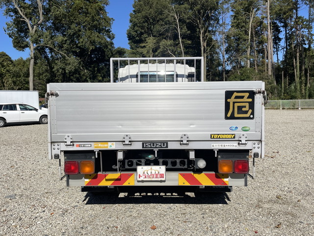 いすゞフォワードアルミブロック中型（4t）[写真08]