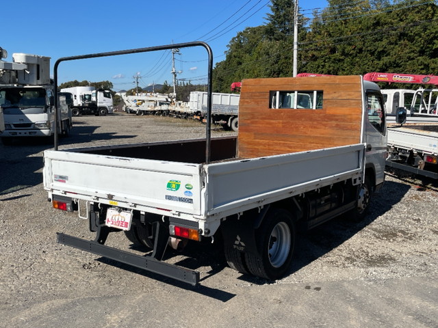 三菱ふそうキャンター平ボディ小型（2t・3t）[写真02]