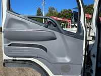 三菱ふそうキャンター平ボディ小型（2t・3t）[写真23]