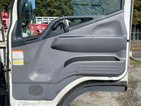 三菱ふそうキャンター平ボディ小型（2t・3t）[写真24]