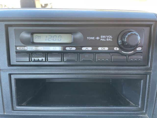 三菱ふそうキャンター平ボディ小型（2t・3t）[写真34]