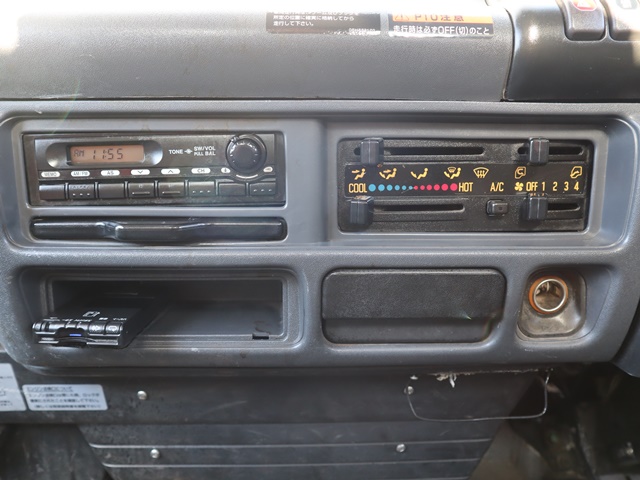 マツダタイタンクレーン付小型（2t・3t）[写真33]