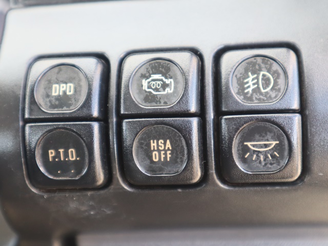 マツダタイタンクレーン付小型（2t・3t）[写真34]