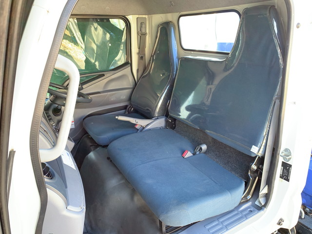 三菱ふそうキャンタークレーン3段小型（2t・3t）[写真29]