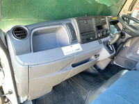 三菱ふそうキャンタークレーン3段小型（2t・3t）[写真31]