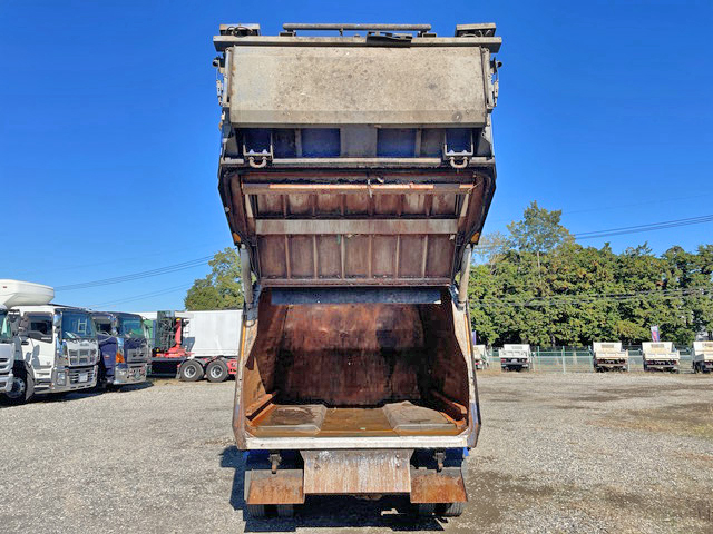 三菱ふそうキャンターパッカー車（塵芥車）小型（2t・3t）[写真11]