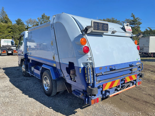 三菱ふそうキャンターパッカー車（塵芥車）小型（2t・3t）[写真04]