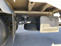 日野デュトロ幌ウイング小型（2t・3t）[写真20]