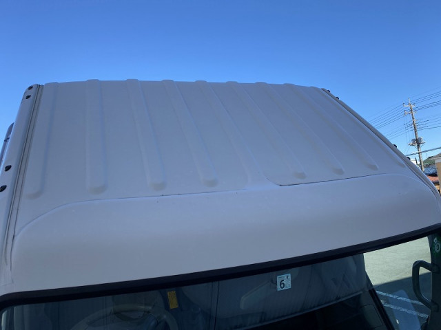 日野デュトロ幌ウイング小型（2t・3t）[写真37]