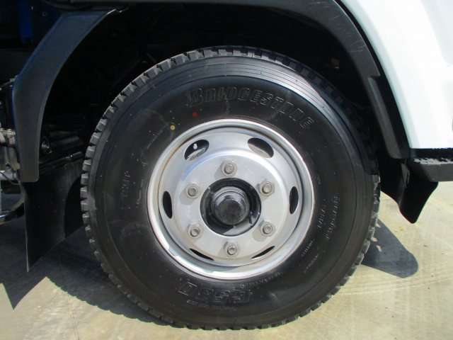 いすゞフォワードクレーン4段中型（4t）[写真26]