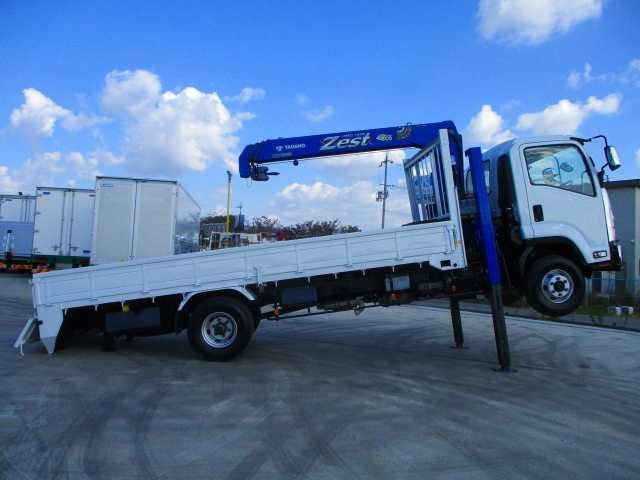 いすゞフォワードクレーン4段中型（4t）[写真07]