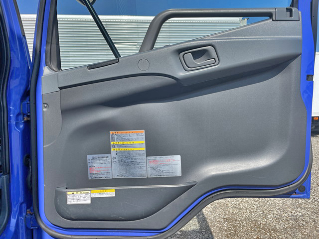 三菱ふそうファイターアルミウイング中型（4t）[写真28]