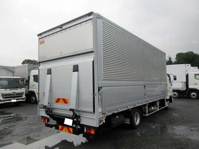 三菱ふそうファイターアルミウイング中型（4t）[写真02]