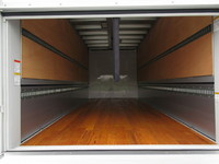 三菱ふそうファイターアルミウイング中型（4t）[写真03]