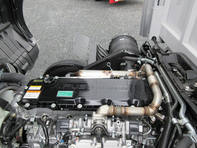 三菱ふそうファイターアルミウイング中型（4t）[写真08]