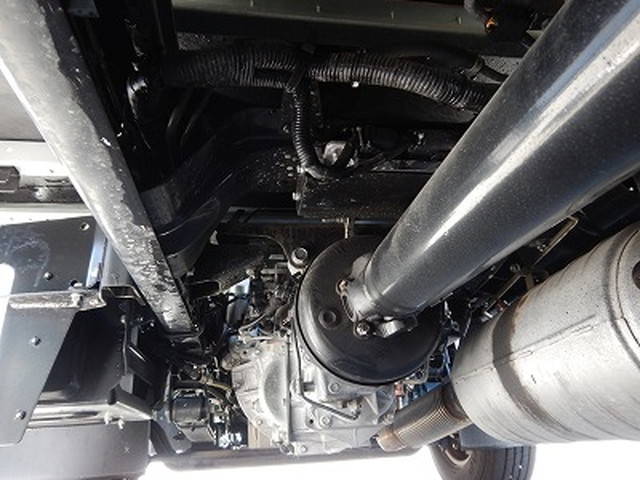 三菱ふそうキャンターアルミバン小型（2t・3t）[写真24]