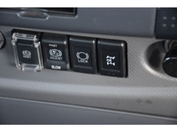 いすゞフォワードパッカー車（塵芥車）中型（4t）[写真22]