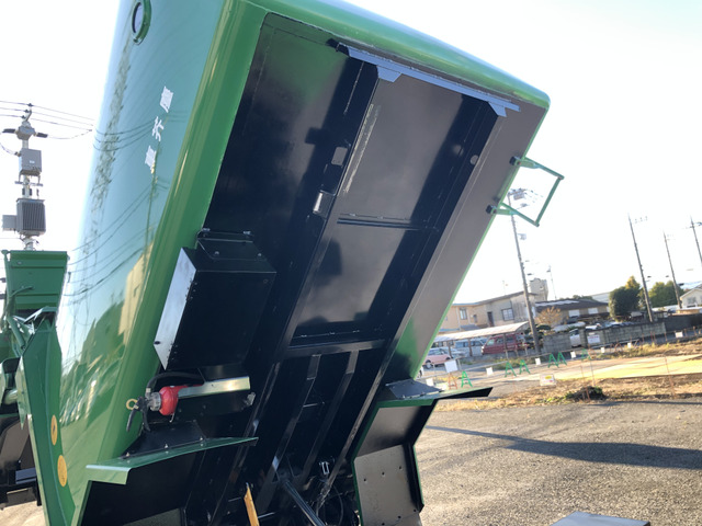 三菱ふそうキャンターパッカー車（塵芥車）小型（2t・3t）[写真20]