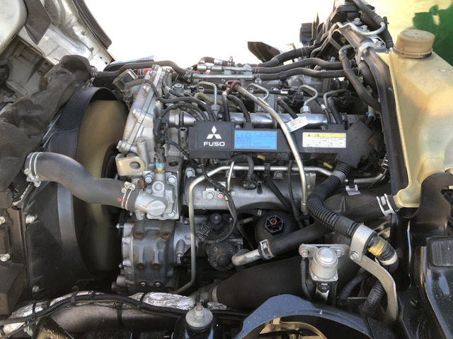 三菱ふそうキャンターパッカー車（塵芥車）小型（2t・3t）[写真36]