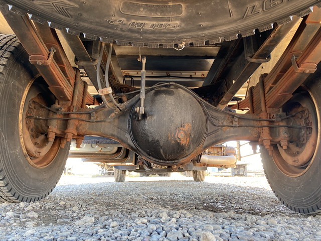 三菱ふそうファイターパネルバン中型（4t）[写真18]