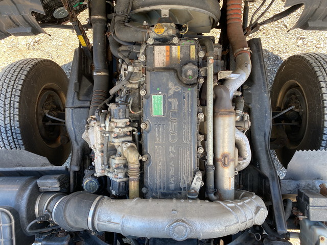 三菱ふそうファイターパネルバン中型（4t）[写真19]