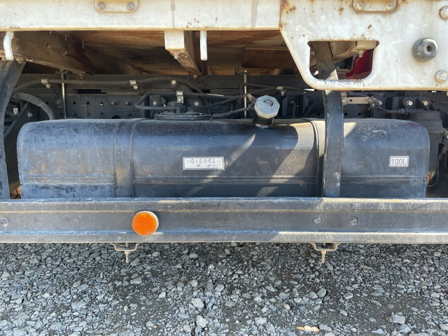 三菱ふそうキャンターユニック4段小型（2t・3t）[写真20]